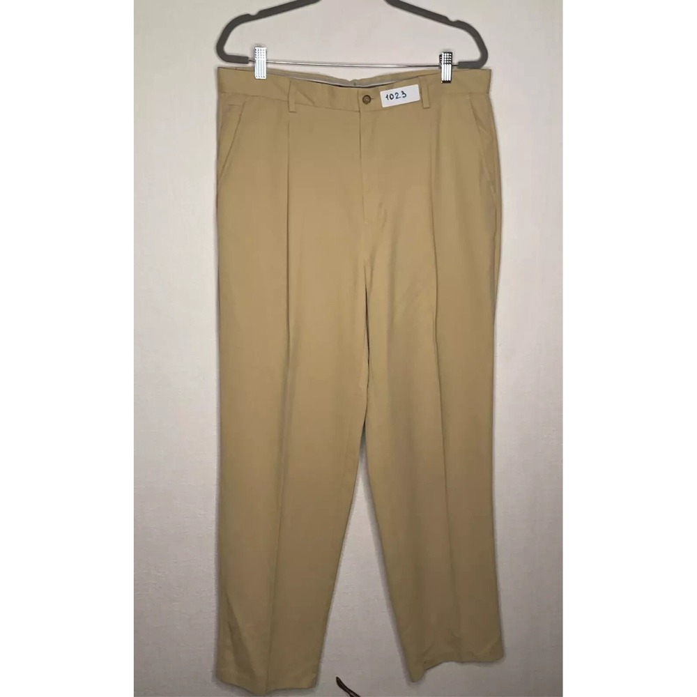 Tommy Bahama Beige Pleated Dress Pants Men S36x34 China 100%‎ Silk Dry Clean